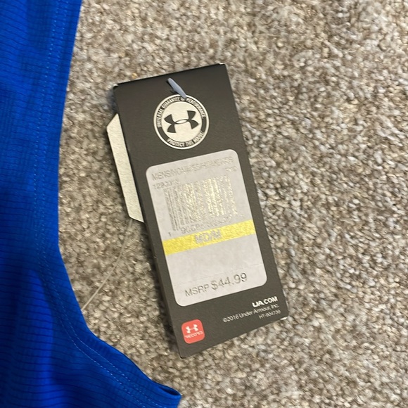 NWT Men’s under armor sleeveless shirt. - Picture 3 of 8
